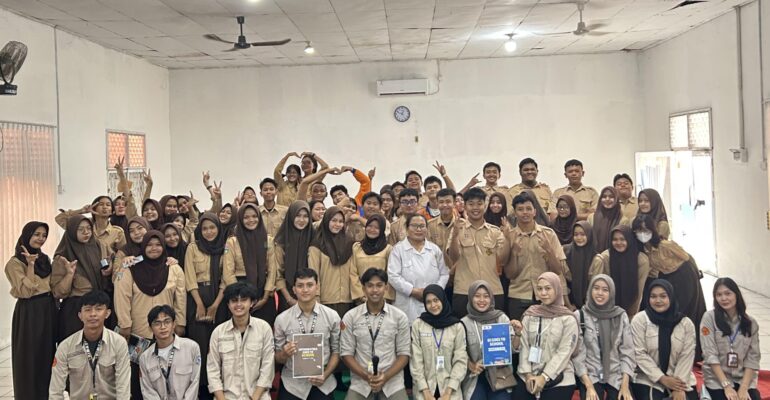 Membangun Generasi Digital: HIMASI Kenalkan Sistem Informasi ke Sekolah-Sekolah